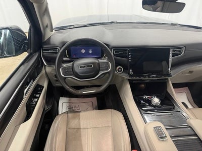 2024 Jeep Wagoneer L Base