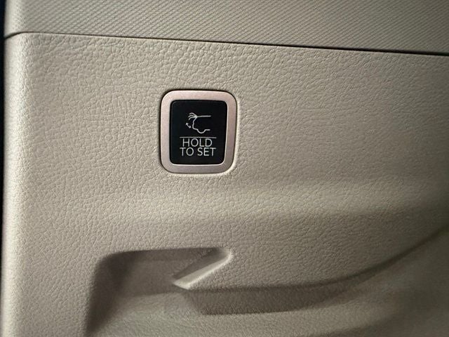 2024 Jeep Wagoneer L Base