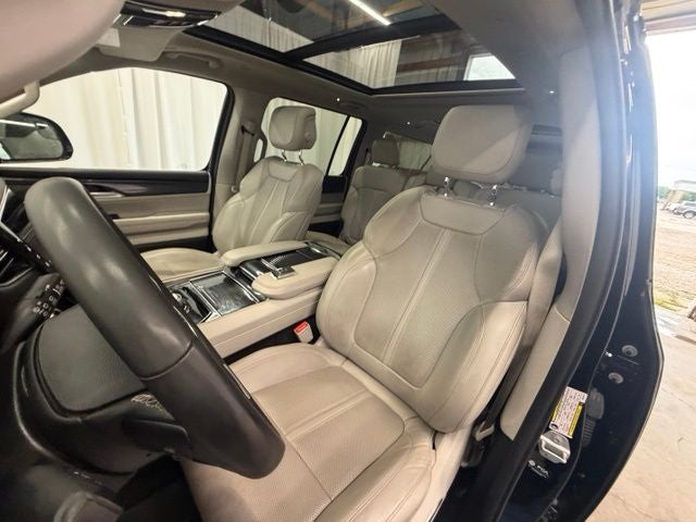2024 Jeep Wagoneer L Base