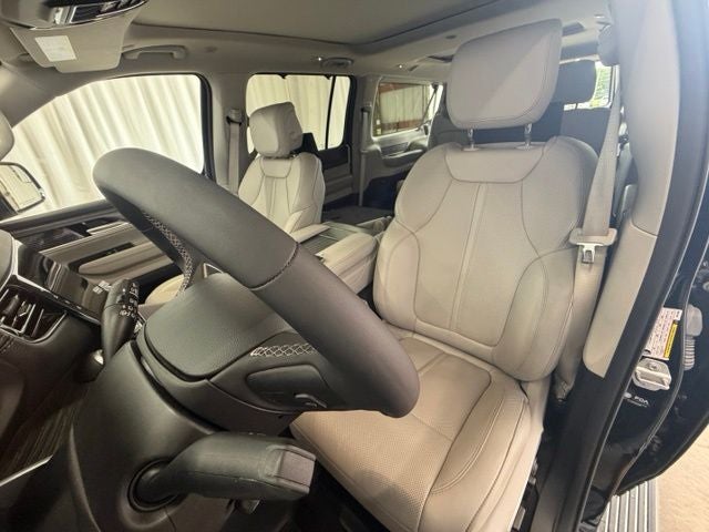 2024 Jeep Wagoneer L Series III