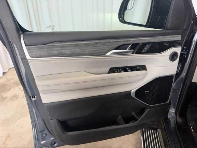 2024 Jeep Wagoneer Series III