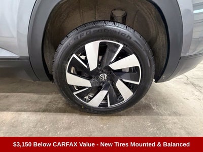2024 Volkswagen Atlas Cross Sport 2.0T SE w/Technology