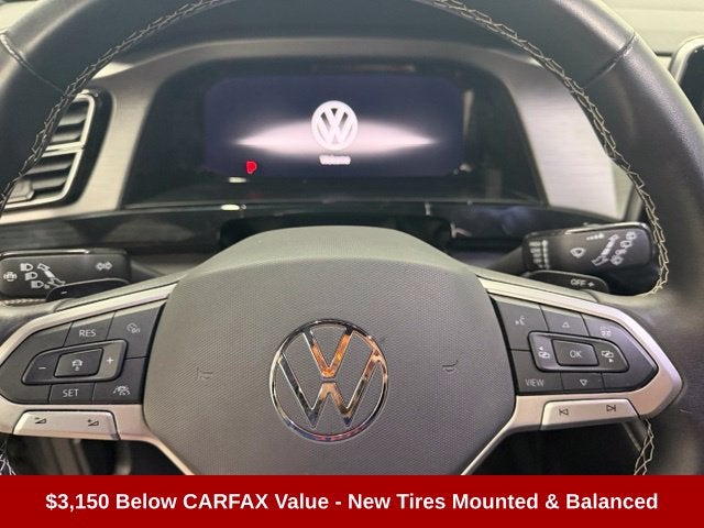 2024 Volkswagen Atlas Cross Sport 2.0T SE w/Technology