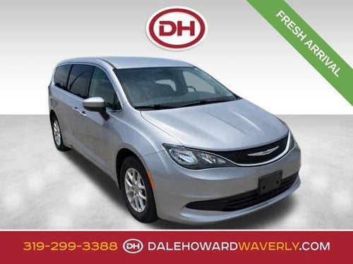 2020 Chrysler Voyager LX