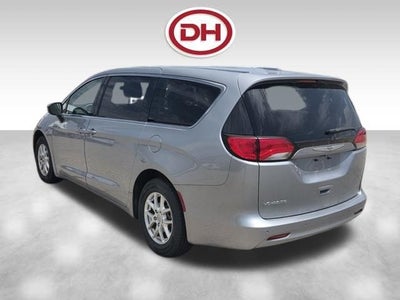 2020 Chrysler Voyager LX