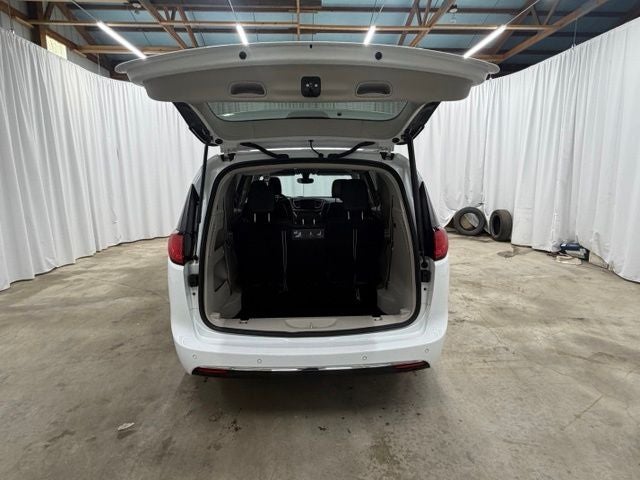 2020 Chrysler Pacifica Touring L Plus