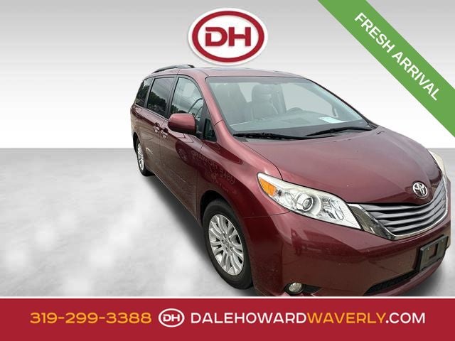 2016 Toyota Sienna XLE 8 Passenger