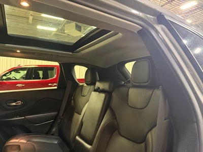 2023 Jeep Cherokee Trailhawk