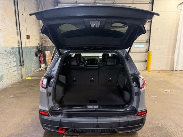 2023 Jeep Cherokee Trailhawk