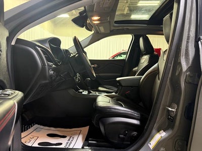 2023 Jeep Cherokee Trailhawk