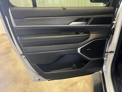 2023 Jeep Wagoneer L Series II