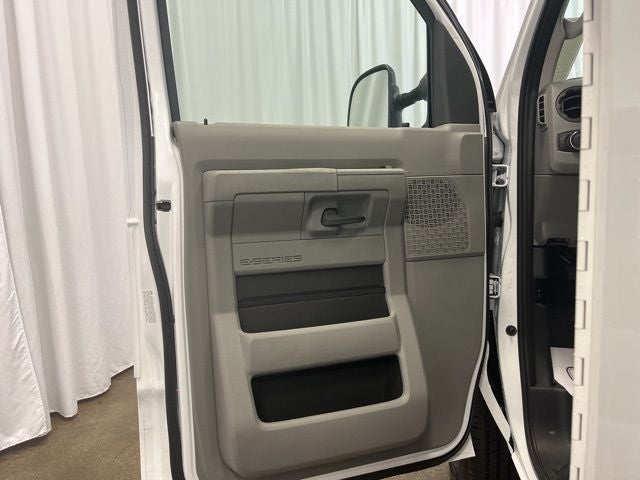 2025 Ford E-350SD Base Cutaway Knapheide Service Utility Body