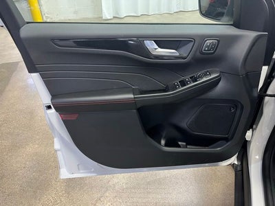 2026 Ford Escape ST-Line Elite