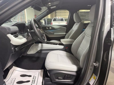2027 Ford Explorer Platinum