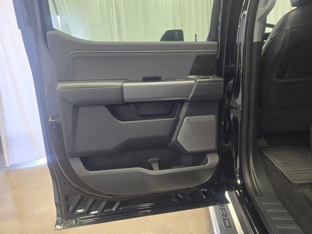 2025 Ford F-350SD Lariat