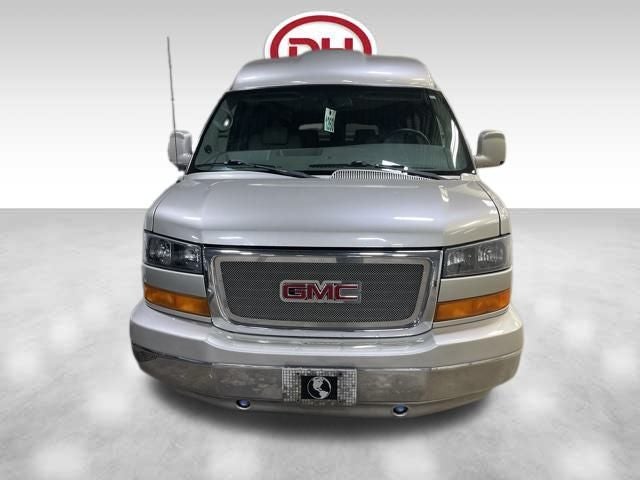 2008 GMC Savana G1500 Explorer 7 Passenger Conversion Van