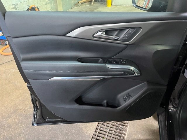 2025 Chevrolet Traverse LT 2LT