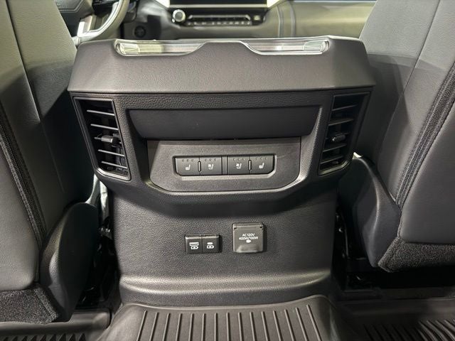 2025 Toyota Tundra Hybrid Platinum